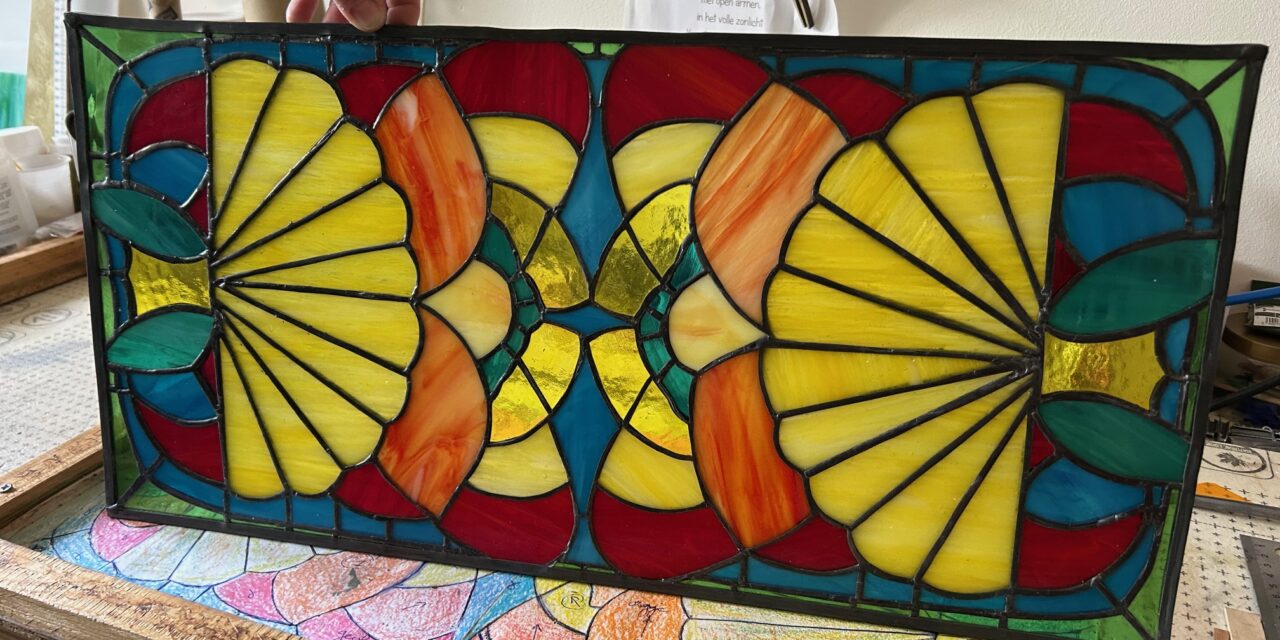 Hobby glas-in-lood helpt bij acceptatie ziekte