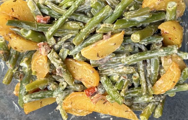 Gezond en goedkoop: sperziebonen-aardappelsalade